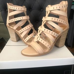 NWT Dolce Vita Leah Sandal, 8.5